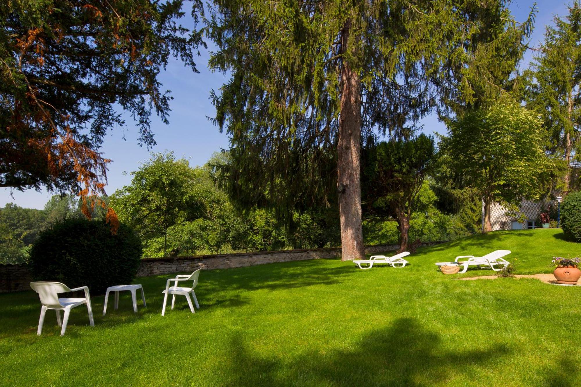 Logis La Chaumiere 3*