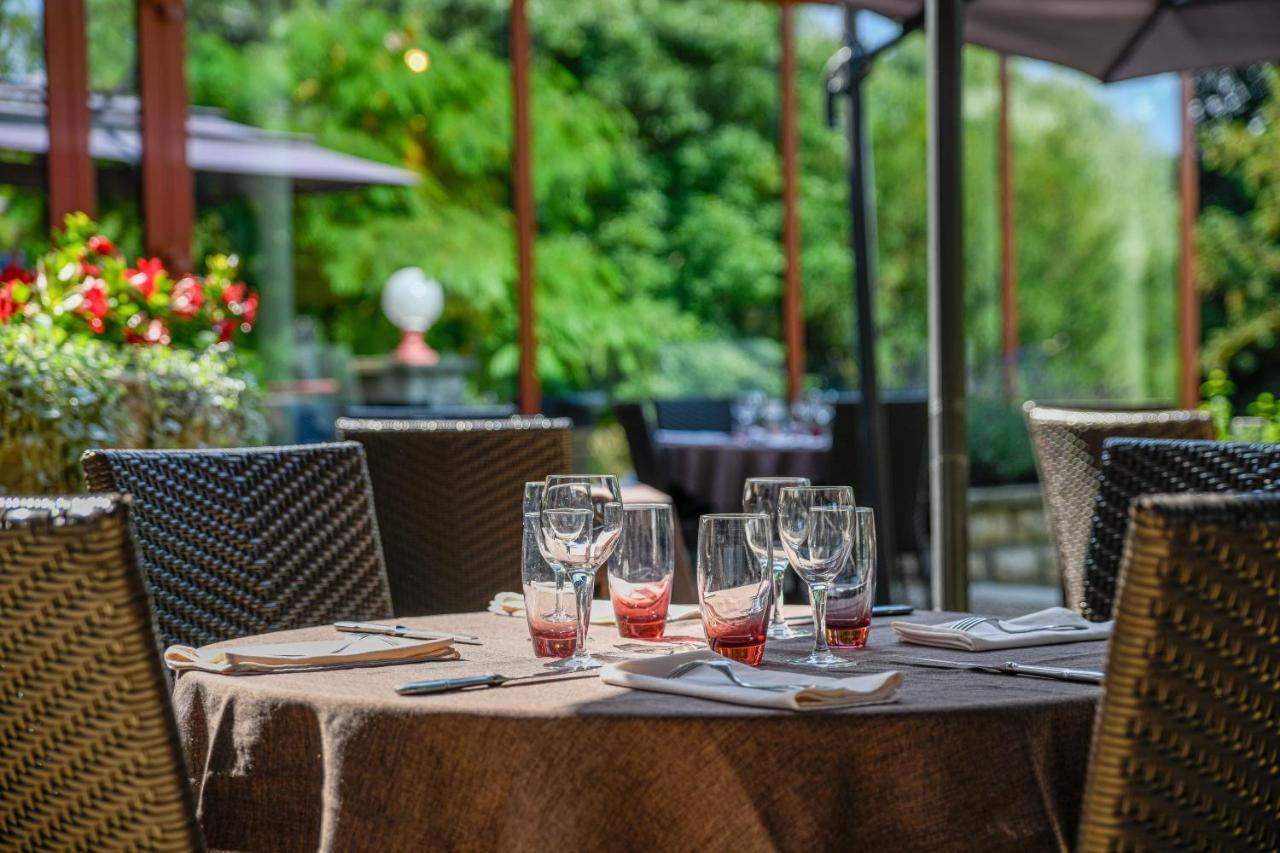 Logis La Chaumiere Hotel
