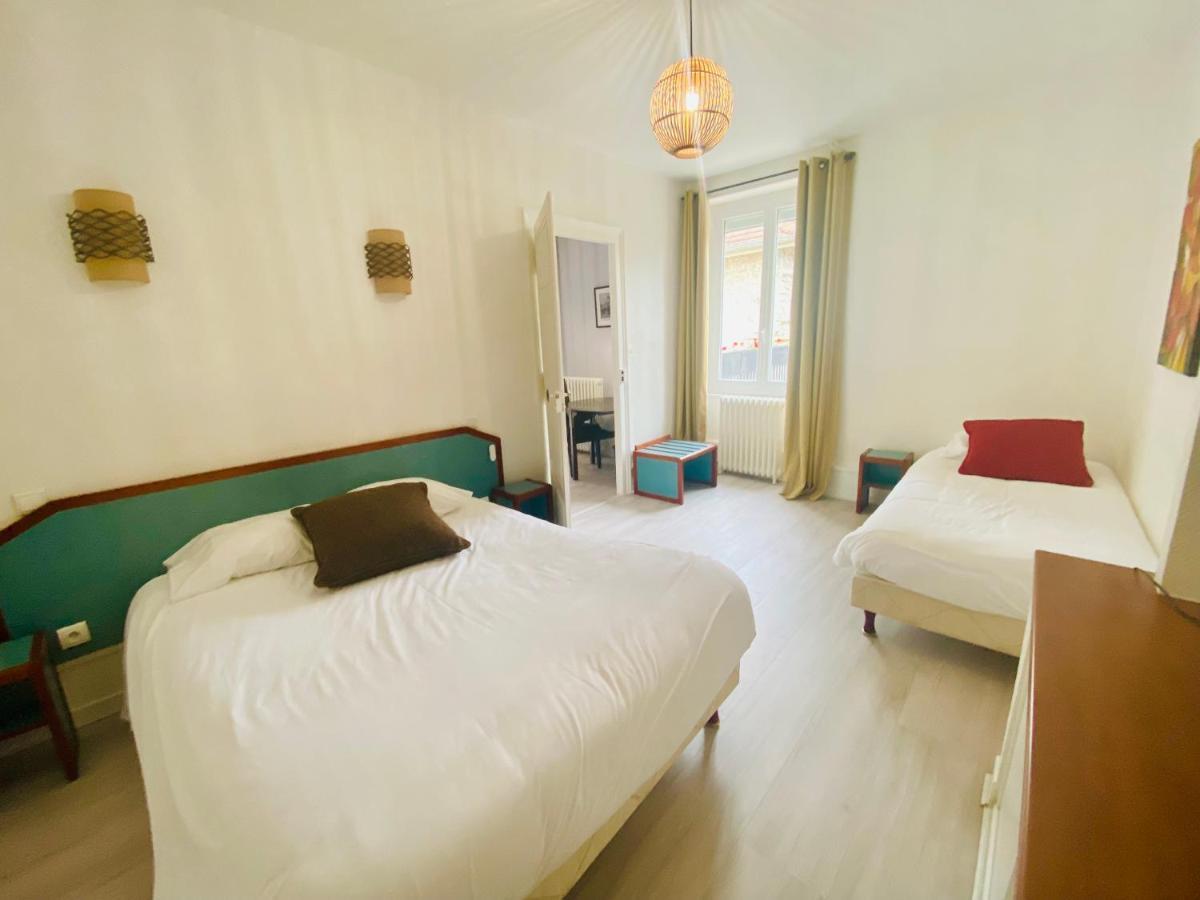 Hotel Logis La Chaumiere 3*