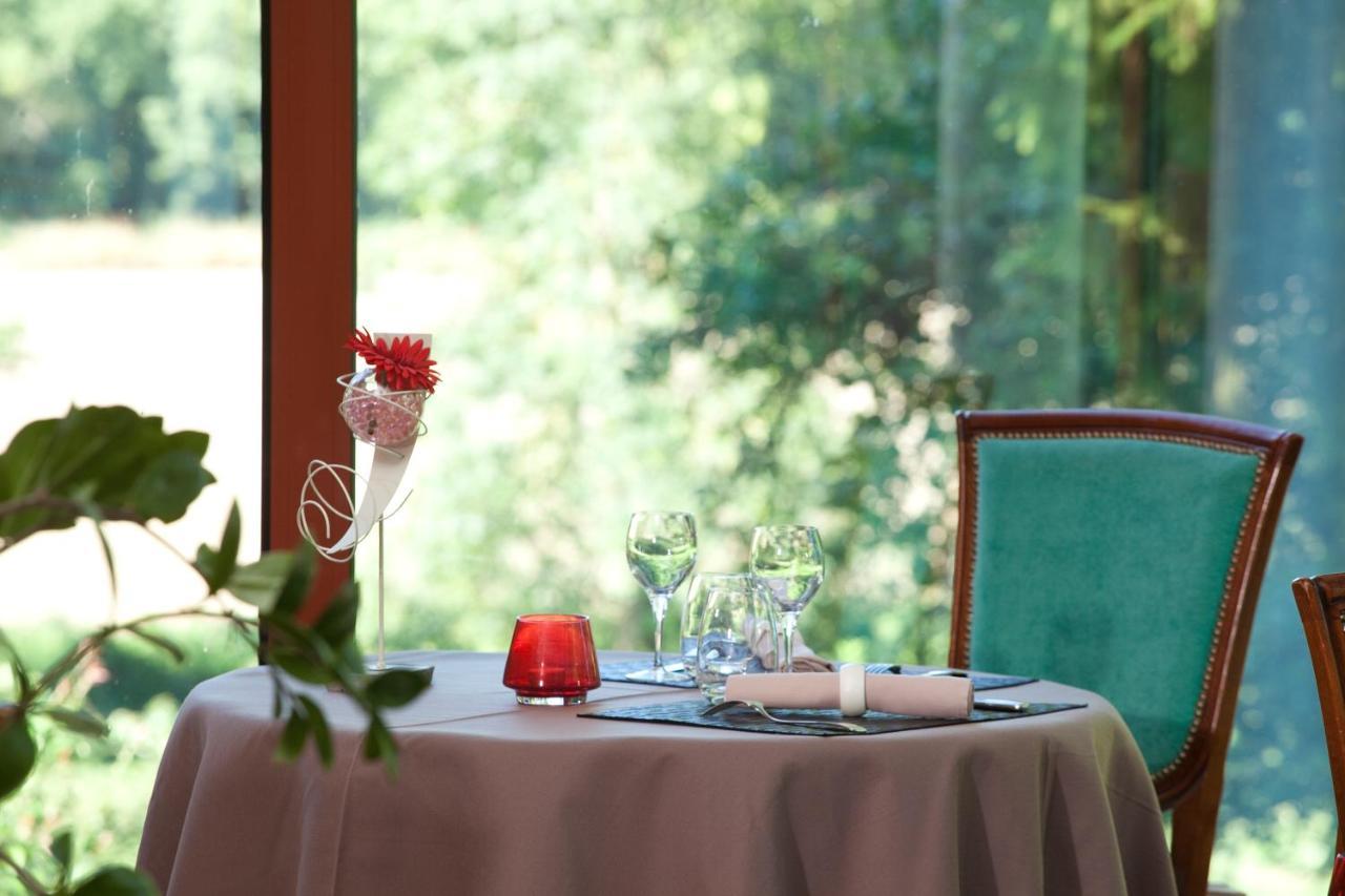 Logis La Chaumiere Hotel 3*