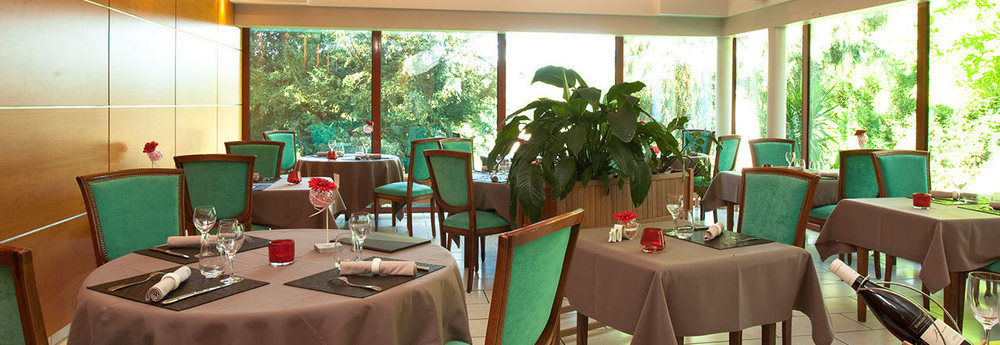 Logis La Chaumiere 3*
