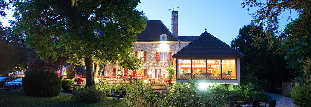 Logis La Chaumiere Hotel 3*