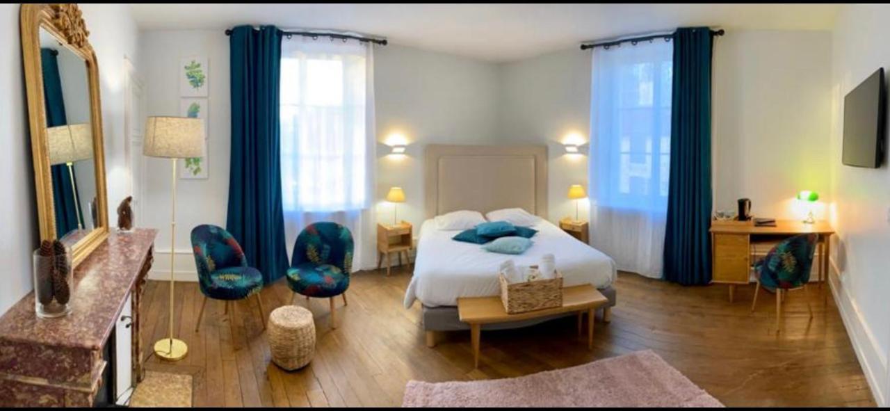 Logis La Chaumiere 3*